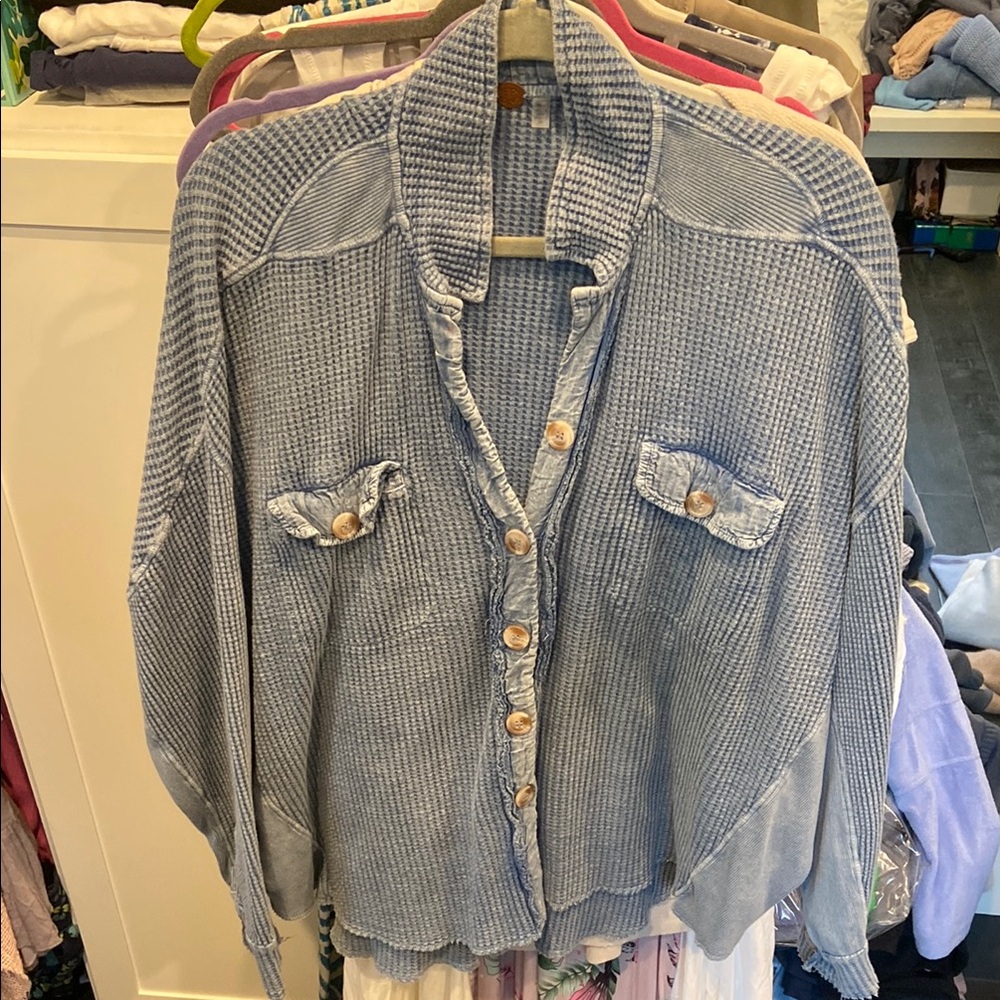 FREE PEOPLE Blue Button-Up Waffle Knit Shirt